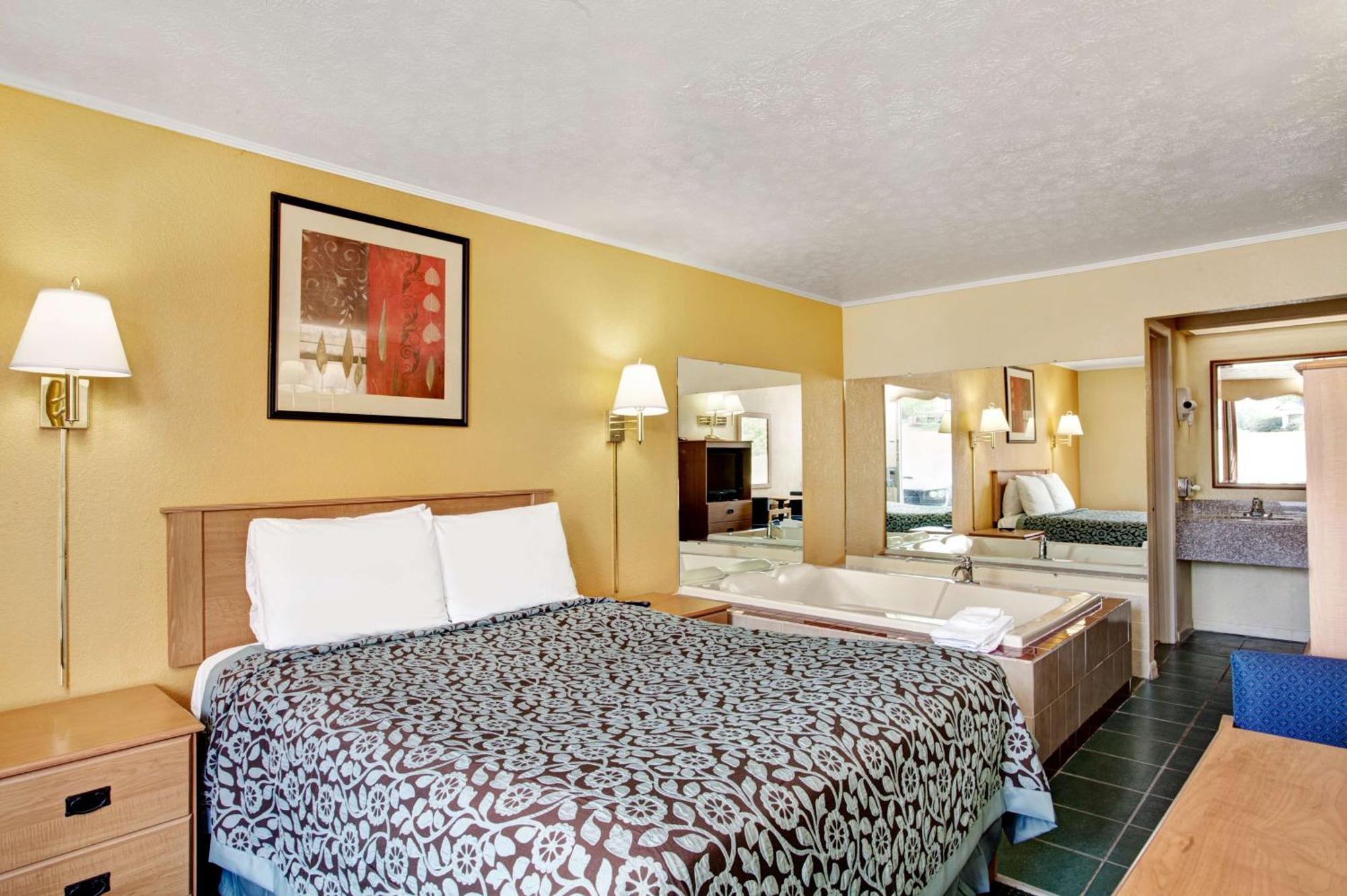 Days Inn By Wyndham Knoxville West Extérieur photo